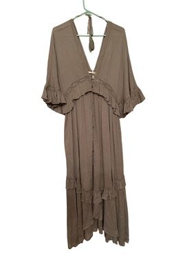 easel Taupe Crochet Lace Overlay Dress